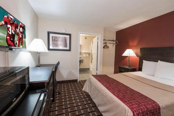 Red Roof Inn Mobile - Midtown image 22